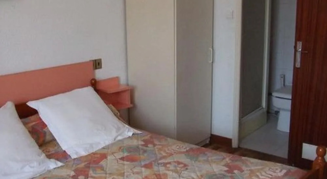 Logis de la Rose, Rezervasyon Otel Greoux-les-Bains otoparklı oteller, Otopark