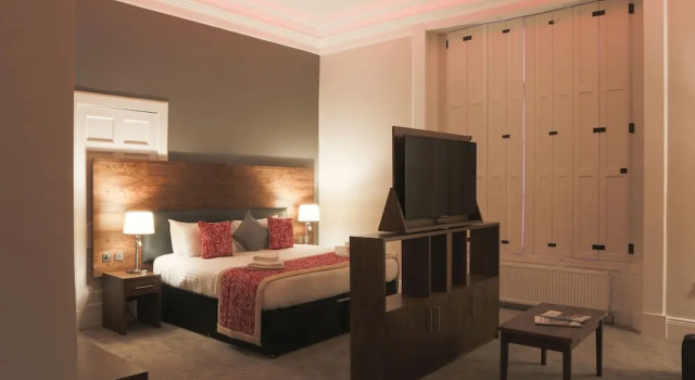 Люкс Standard Court Residence Aparthotel