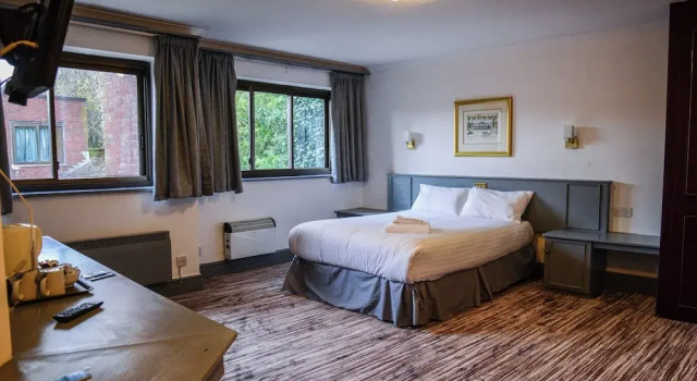 Трёхместный семейный номер Standard Himley Country Hotel