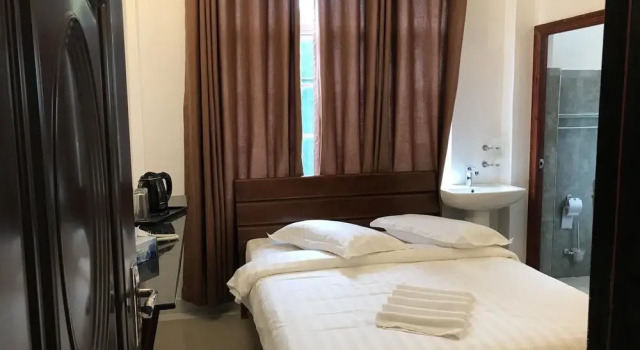 OYO 575 White Rose Residence, Забронировать Отель Нувара-Элия 