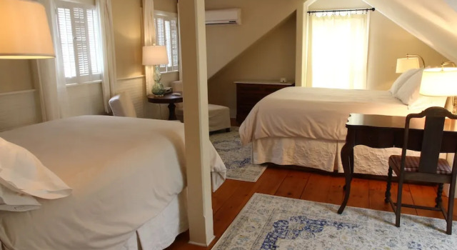 Люкс c 1 комнатой The Oak Bluffs Inn
