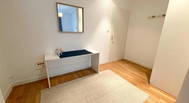 Апартаменты Superior Chambres privées -Private room- dans un spacieux appartement - 100m2 centre proche gare