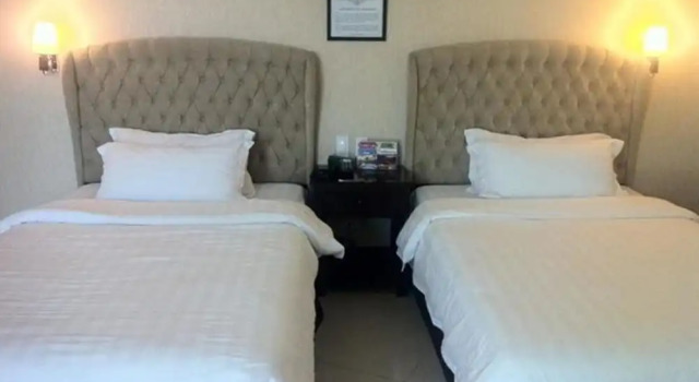Номер Superior Crown Legacy Hotel