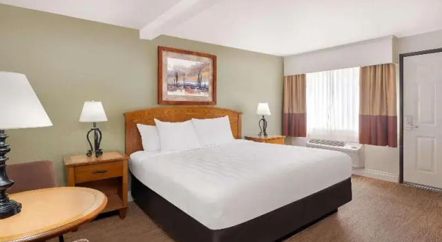 Двухместный номер Standard с балконом Best Western Red Hills