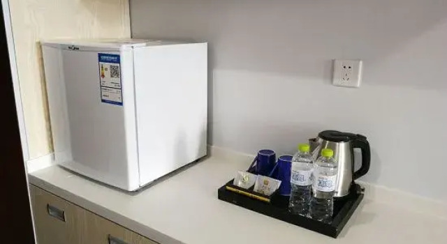 Люкс Deluxe Hangzhou Tonglu Shengtuo Serviced Apartment (Tonglu East Station Jiangnan Town)