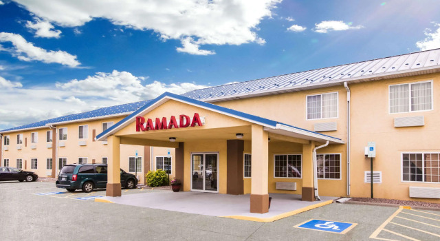Ramada by Wyndham Sioux Falls, Book Hotel Sioux Falls South Dakota