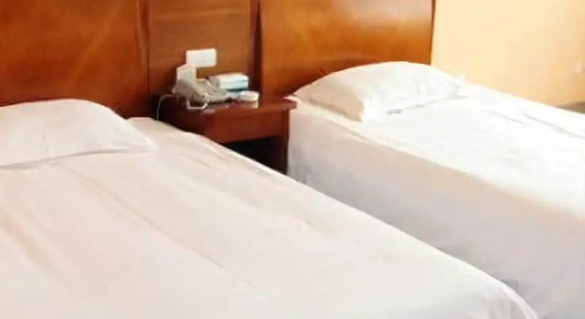 Hua Feng Hotel