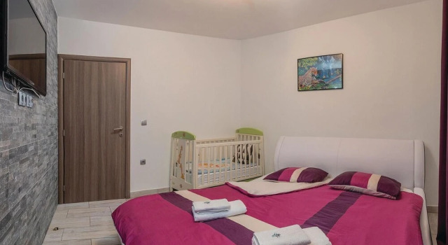 Nice Home in Kastel Novi With Sauna, Wifi and 8 Bedrooms, Забронировать Вилла Виллы Кастель-Нови, Вилла