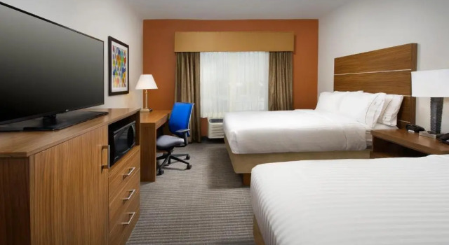 Номер Standard Holiday Inn Express & Suites Bay City by IHG