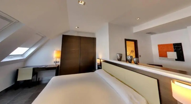 Полулюкс Hotel Hyltor