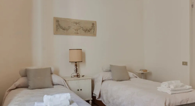 Pandolfini 13 Casa Rima, Забронировать Отель Флоренция Тоскана, рядом с Дом Буонаротти