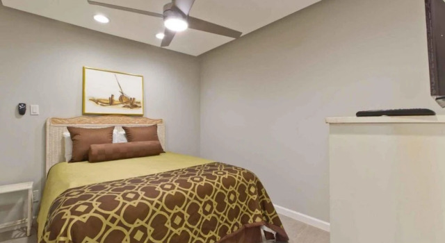 Aquarius Condominium 706