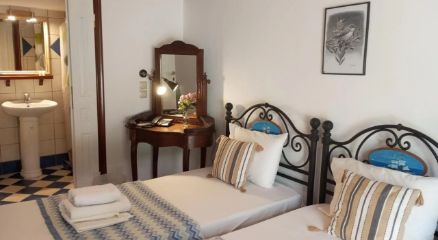 Paraliako Hotel, Book Hotel Billige hoteller i Peloponnes