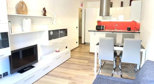 Apartment 19