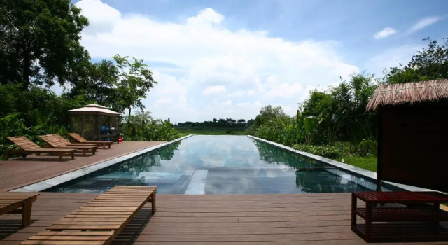 Tomodachi Retreat - Làng Mít, Rezervovat Hotel Hotely v Ha Noi Municipality s bazénem, Bazén