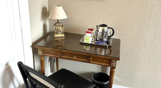 Двухместный номер Standard Churchill Hotel Bayeux Centre