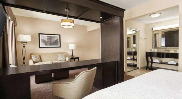 Двухместный люкс Hampton Inn & Suites Enid