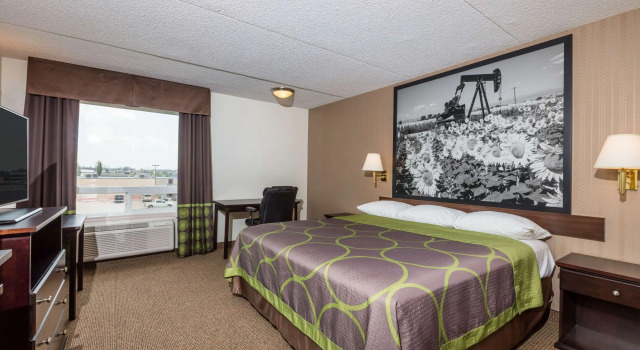 Super 8 by Wyndham Edson