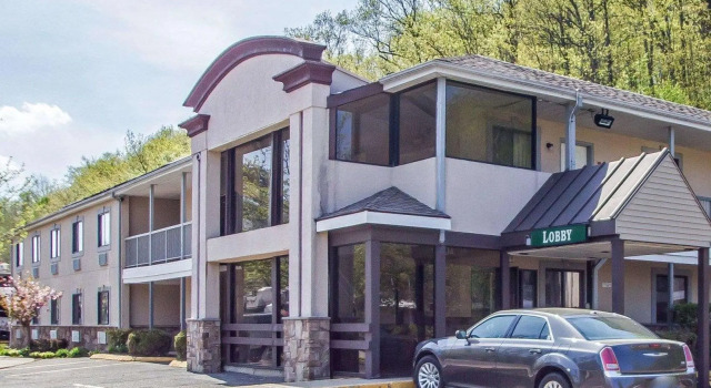 Quality Inn & Suites Torrington, Rezervasyon Otel Torrington Connecticut