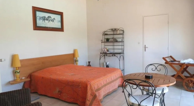 Chambres d'hotes - Les Pénates, Rezerwuj Hotel Chavannes-sur-l'Étang 