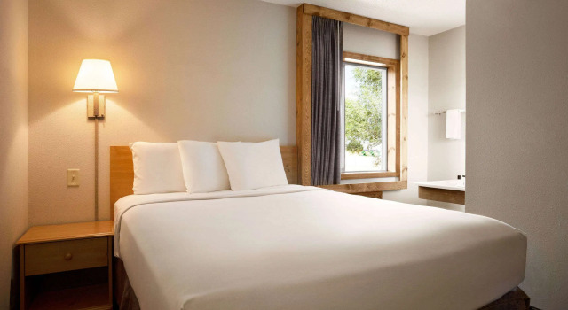 Travelodge by Wyndham Edgemont, Buchen Sie Hotel Edgemont South Dakota