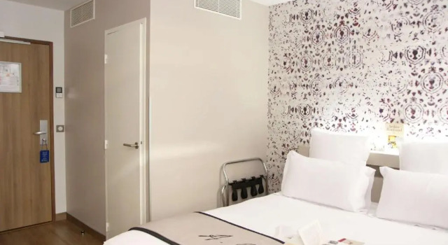 Двухместный номер Superior Hôtel Littéraire Arthur Rimbaud, BW Signature Collection