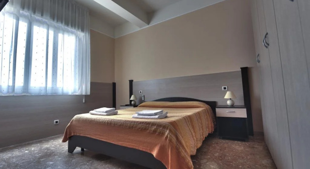 Bed and Breakfast "Aragonese", Varaa Hotelli Reggio di Calabria Calabria