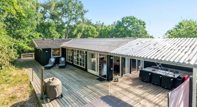 Holiday Home Epke - 250m from the sea by Interhome, Book Hotel Hotels in Børkop with Parking, Parking