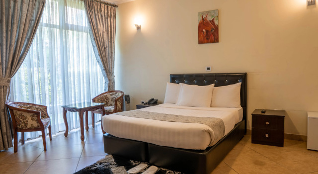 Номер Standard Yaya Africa Athletics Village