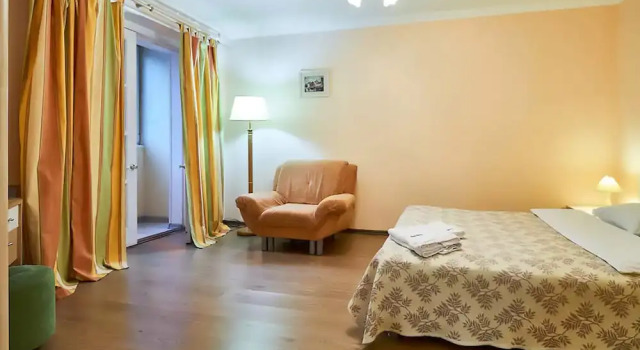 Апартаменты Home-Hotel, ул. Нижний Вал, 41-1
