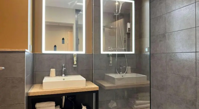 Апартаменты Best Western Coeur de Maurienne Hotel Restaurant & Spa