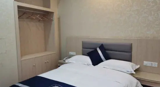 Люкс Along the way, the chain hotel (Meishan Town branch in Jinzhai)