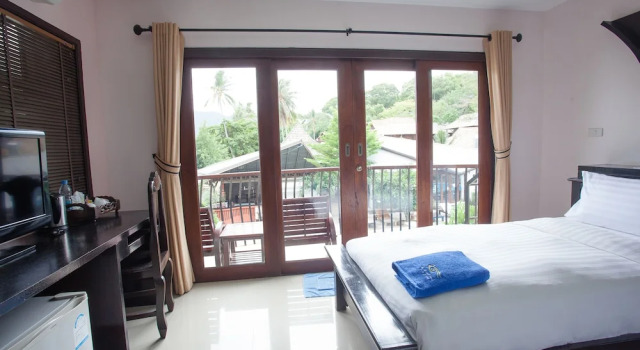 Номер Superior с балконом и с красивым видом из окна Koh Tao Regal Resort