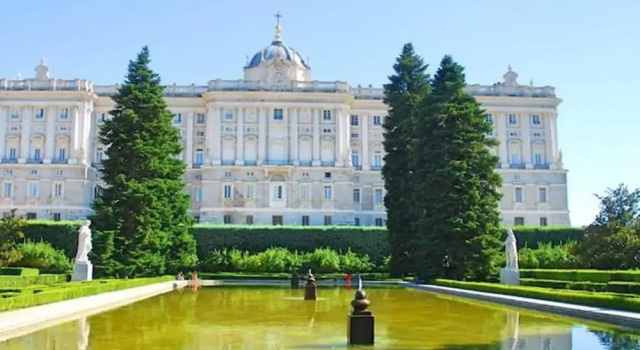 Apartment with 2 Bedrooms in Madrid, with Wonderful City View, Furnished Terrace And Wifi, Забронировать Апартаменты/квартира Отели Мадрида с бассейном, рядом с Обитель Девы Марии дель-Пуэрто, Бассейн