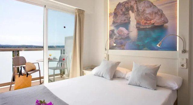 Двухместный номер Comfort с балконом Hotel Ankaa