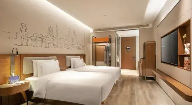 Номер Deluxe UrCove by HYATT Foshan Downtown