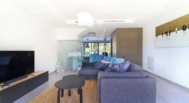 Townhouse Torreblanca Del Sol, Забронировать Отель Бизнес-отели Фуэнхирола, рядом с Пляж Лос-Боличес, 4* 5*
