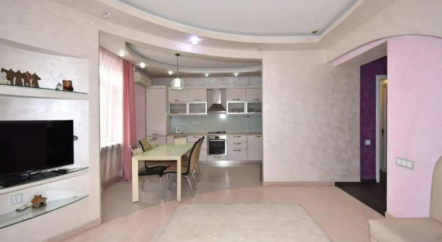 Caskade- Tamanyan Street, 2 bedrooms Beautiful, Renovated apartment KS343