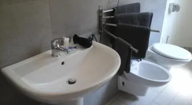 White Room, Book Hotel Hoteller i Ruoti med parkering, Parkering