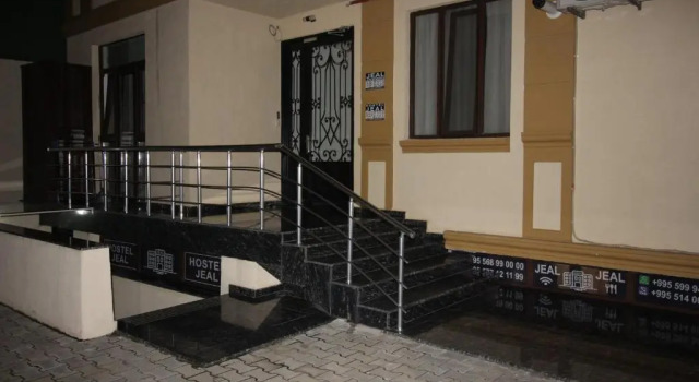 Hostel Jeal, Забронировать Хостел Хостелы Батуми, рядом с Фонтан Нептуна, Хостел