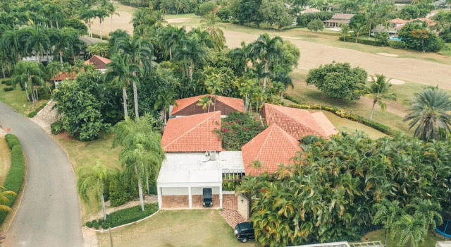 Вилла Wonderful 5BR Villa w Jacuzzi at Ingenio