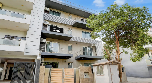 Townhouse Sector 53 Golf Course Road