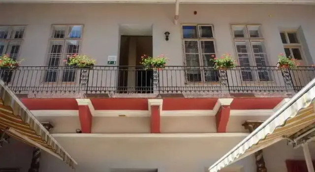 Fehér Páva Hotel, Varaa Hotelli Budapest Budapest
