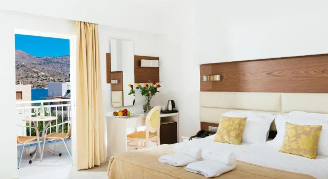 Трёхместный номер Standard Elounda Akti Olous Adults Only