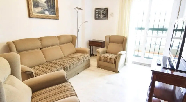 Letmalaga West Beach, Забронировать Апартаменты/квартира Отели Малаги с парковкой, рядом с Автобусный вокзал Malaga, Парковка