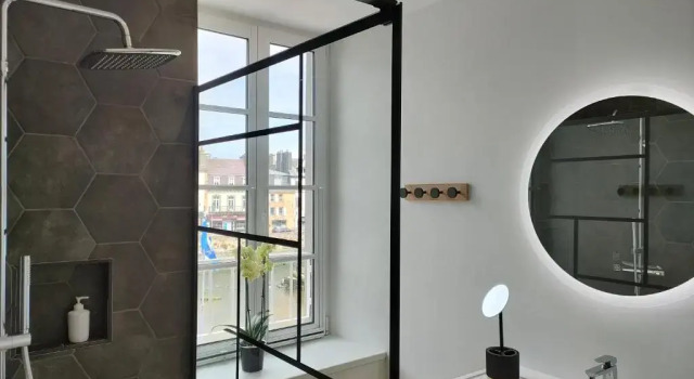 Коттедж La Maison du Quai Triplex de charme 4 étoiles en hyper centre avec SPA