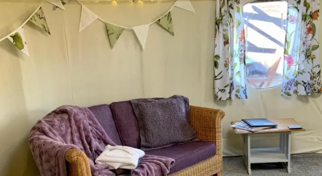 Bramble Lodge Glamping, 预订 露营地 劳斯 林肯郡丘陵