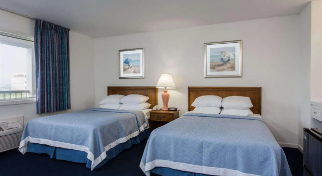 Четырёхместный номер Standard Mariner Inn And Suites