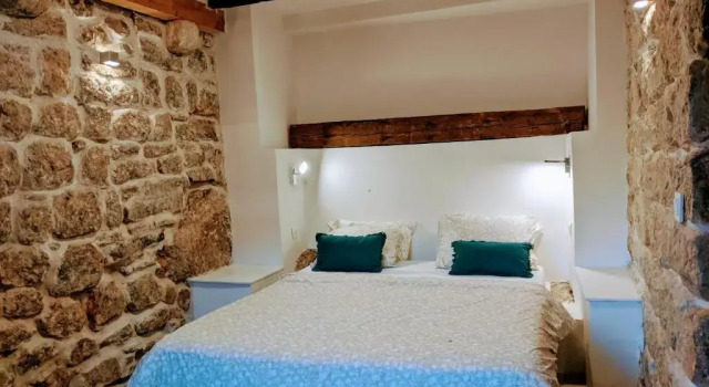 Romantic Rooftop View Hideaway- Old Town Nr 404, Book Hotel Hoteller i Kotor Riviera med parkering, Parkering