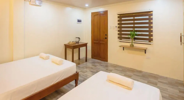 Номер Deluxe ALONA BEACH SIDE INN